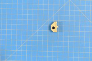 204-010-132-1 - LOCK, MAST NUT PYLON, FOR USE ON BELL 204