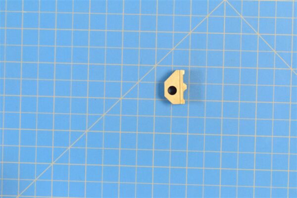 204-010-132-1 - LOCK, MAST NUT PYLON, FOR USE ON BELL 204