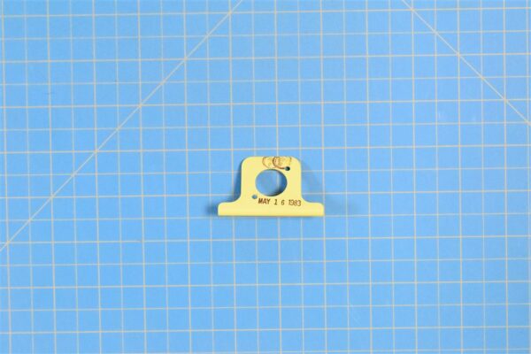 206-031-427-017 - Bracket, Bell 206