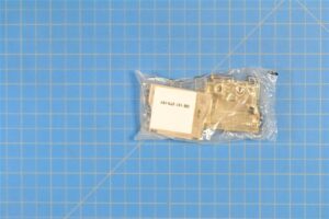 DB121073-151 - Connector
