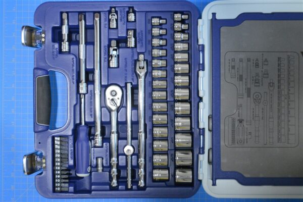 JHW50605B - 63 PC 3/8" DRIVE SOCKET, SCREWDRIVER, AND WRENCH SET