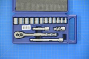 JHW50665 - 15 PC 3/8" DRIVE -POINT METRIC SHALLOW SOCKET AND DRIVE TOOL SET COMPACT CASE