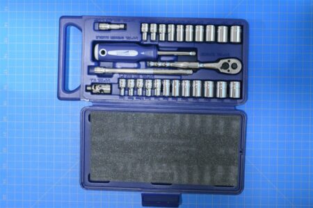 JHW50672B - 27 PC 1/4" DRIVE SOCKET AND DRIVE TOOL SET
