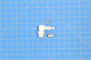M39012/30-0503 - Connector
