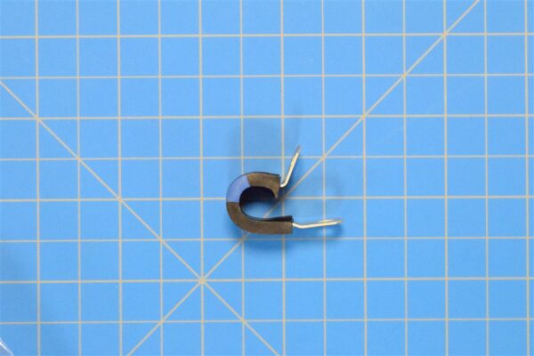 MS21919WDG6 - Clamp