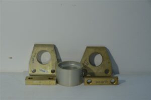 T102045 - MAIN ROTOR HUB GRIP SPACING TOOL, SPECIALIZED RENTAL TOOL