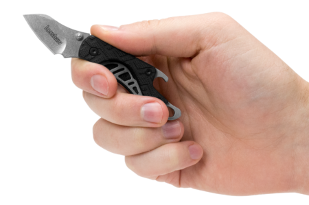 1025_in-hand.webp