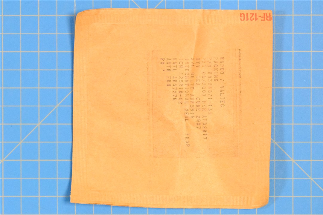 M832481 135 M832481-135