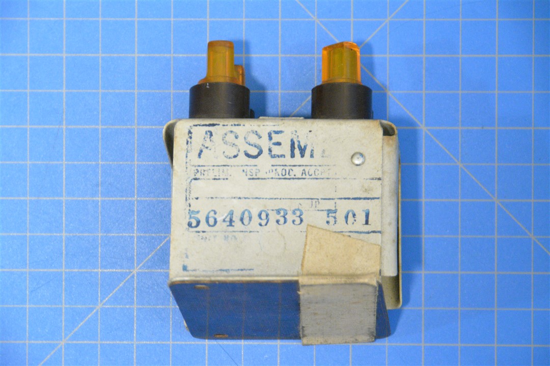 5640933 501 1 5640933-501-1.jpg