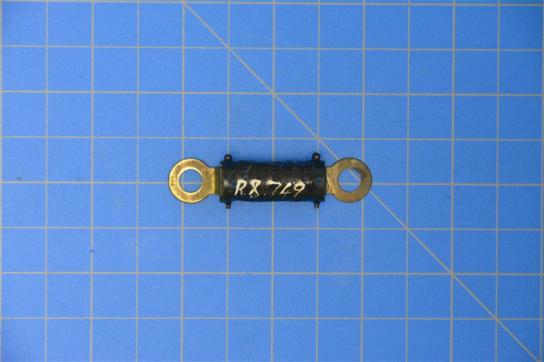 R8 749 R8-749.jpg