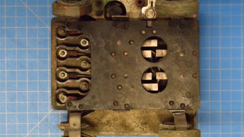 cr2795m103f1a1.jpg